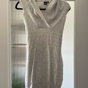 twik Light Gray Ribbed V-Neck Knit Dress
